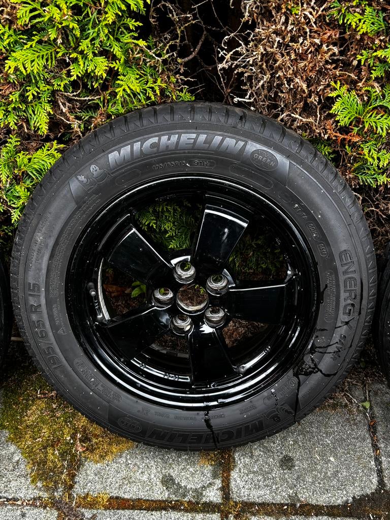 Toyota Prius velgen met Michelin zomerband 15 inch, Ophalen, Gebruikt, 15 inch, Banden en Velgen