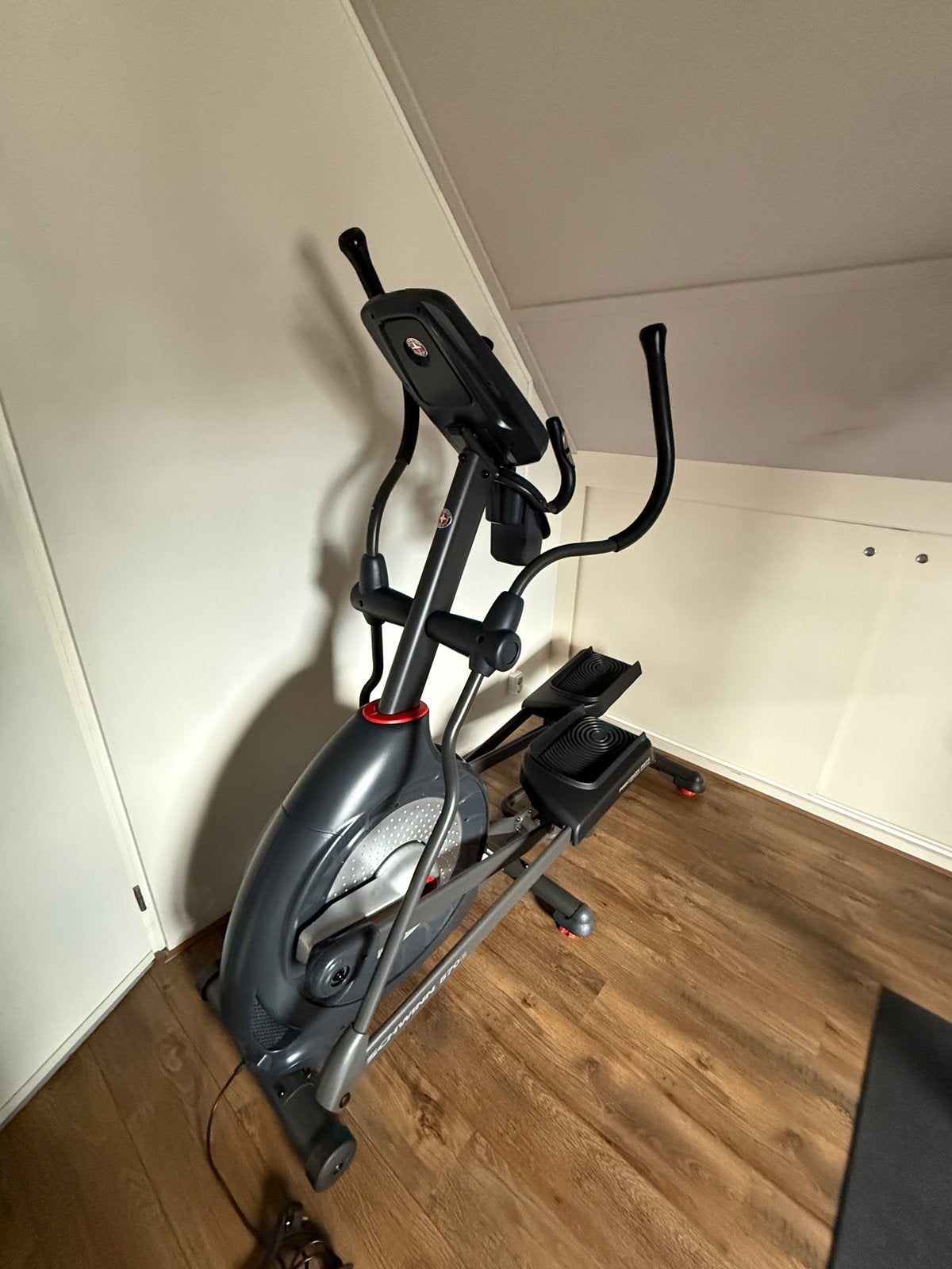 Schwinn 570E crosstrainer, Ophalen, Gebruikt, Overige materialen, Crosstrainer