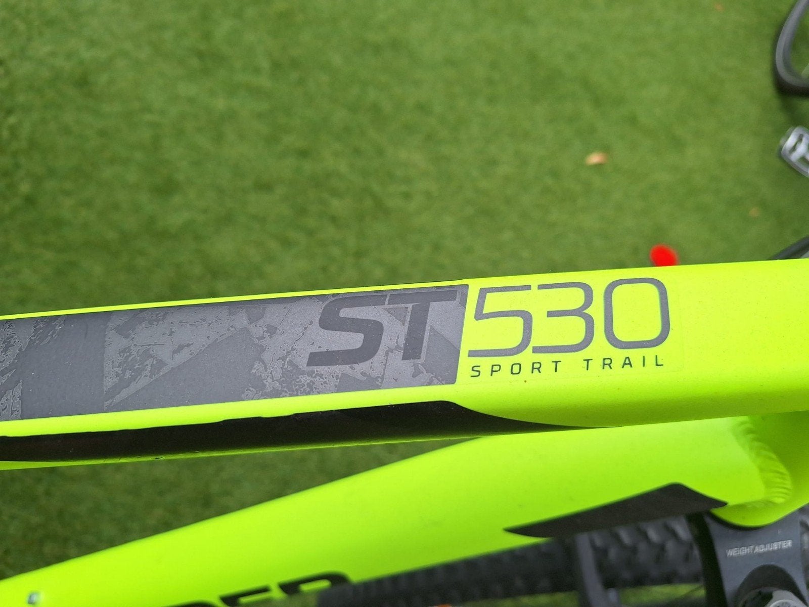Rockrider ST 530 Sport Trail Mountainbike - Neon Geel, Fietsen en Brommers, Hardtail, Heren, Zo goed als nieuw, Schijfrem