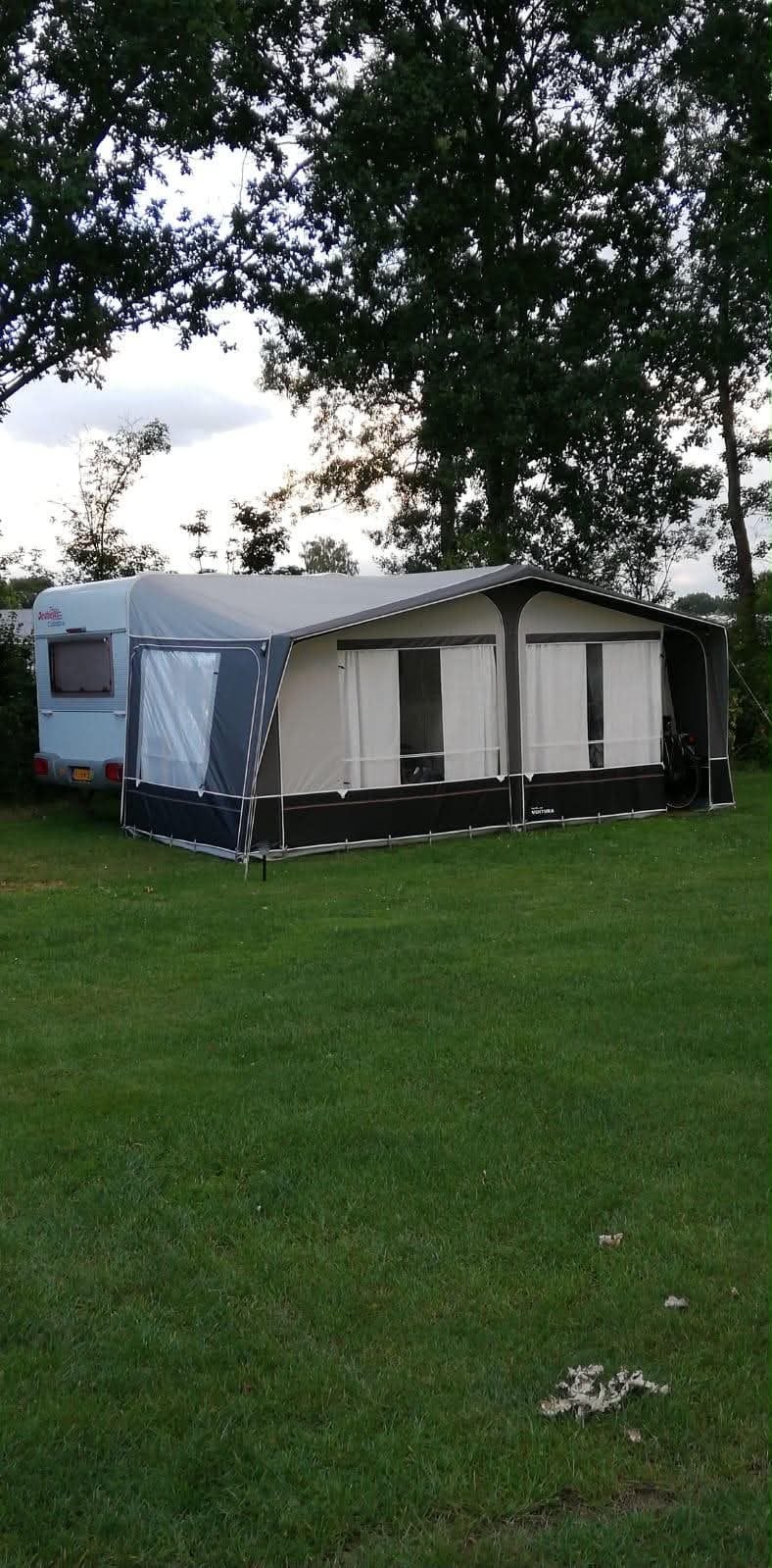 Ventura Pacific Voortent G18 - 250 diep, Ophalen, Gebruikt, Polyester, Unico Ventura