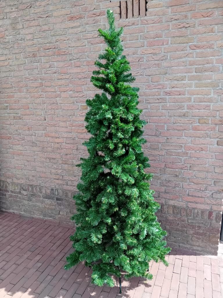 Triumph kunst kerstboom 215 cm met rieten kerstboommand., Diversen, Kerst, Ophalen