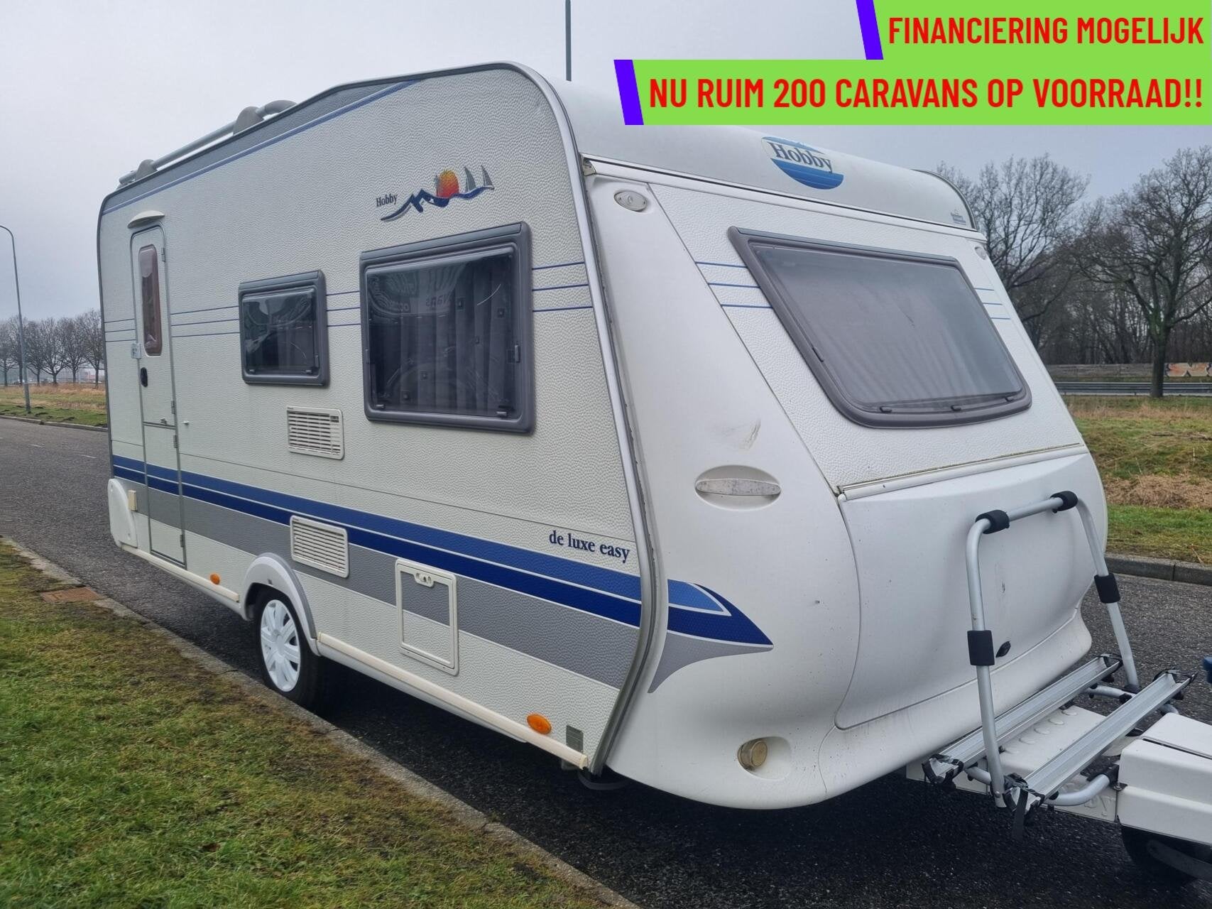 Hobby DE LUXE EASY 440 VOORTENT + DWARSBED + FIETSENDRAGER, Hordeur, Hobby, Bedrijf, 6 tot 7 meter