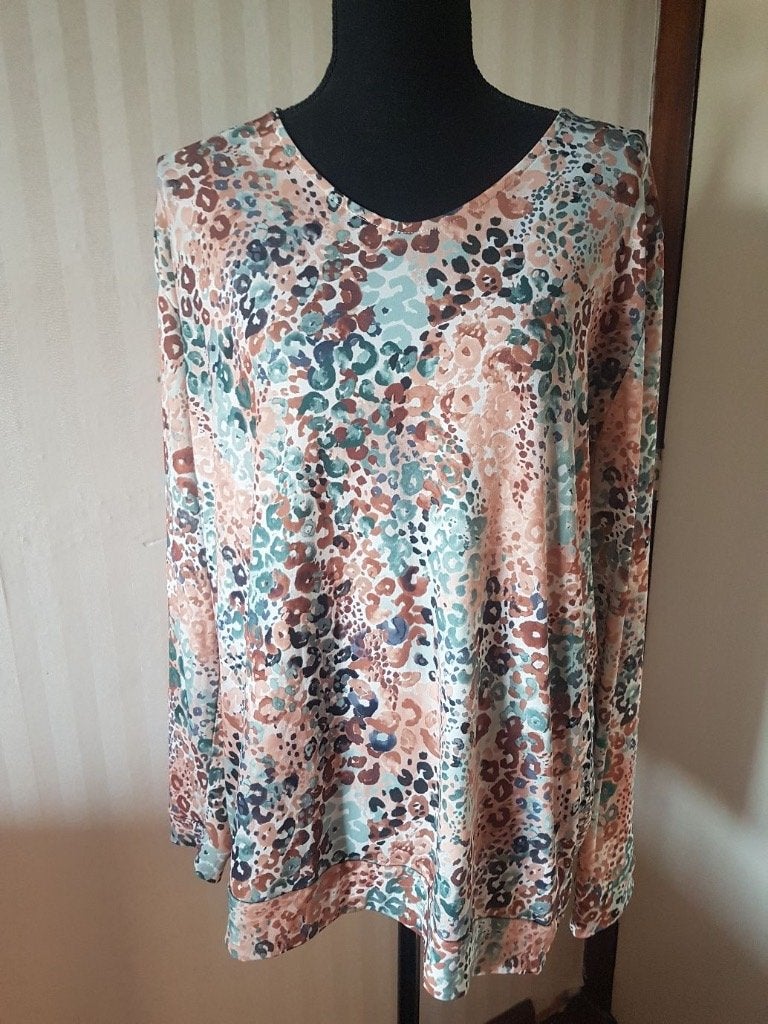 Leuke panter achtige top, zachte kleuren xl / xxl, Verzenden, Beige, Maat 46/48 (XL) of groter, Enjoy