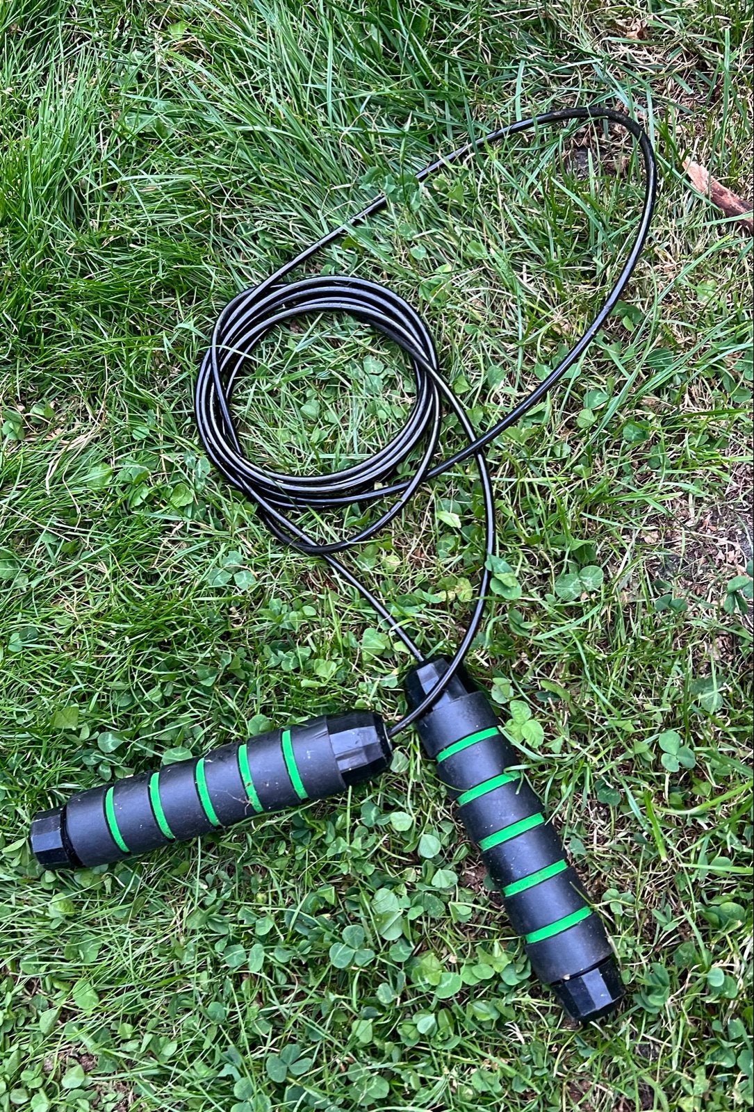 Springtouw - Zwart met Groene Handvatten, Ophalen of Verzenden, Zo goed als nieuw