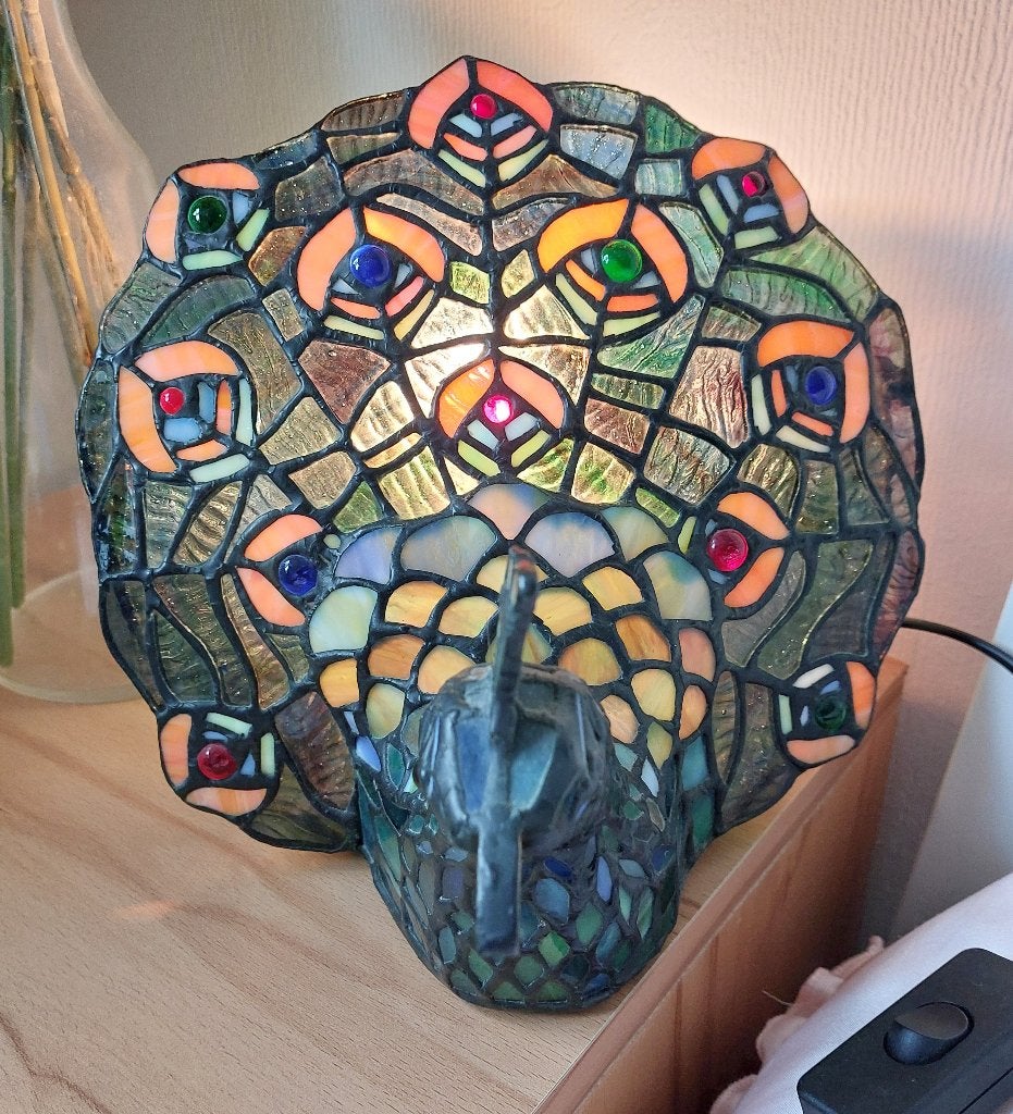 Tiffany stijl tafellamp  Dieren Pauw, Gebruikt, Tiffany lamp, 25 cm, Meerkleurig