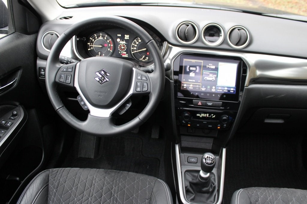 Suzuki Vitara 1.4 Boosterjet Smart Hybrid Style | Pano | Hal, Auto's, Suzuki, Voorwielaandrijving, Stof, Gebruikt, Zwart