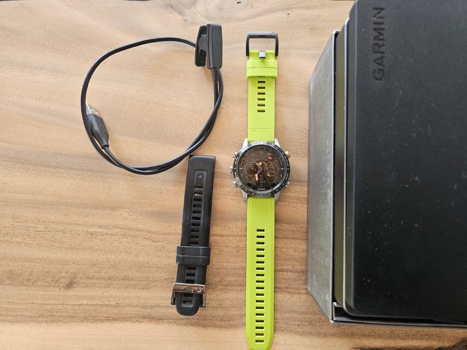 Garmin MARQ Athlete sporthorloge - Titanium, Sapphire, Sieraden, Tassen en Uiterlijk, Gebruikt, Garmin, Ophalen of Verzenden, Waterdicht