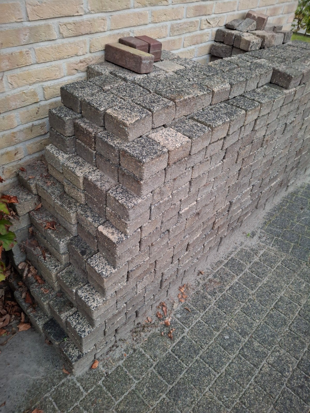 Gebruikte betonnen klinkers 10x10cm - ca. 13 m², Ophalen, Gebruikt, Klinkers, 10 m² of meer