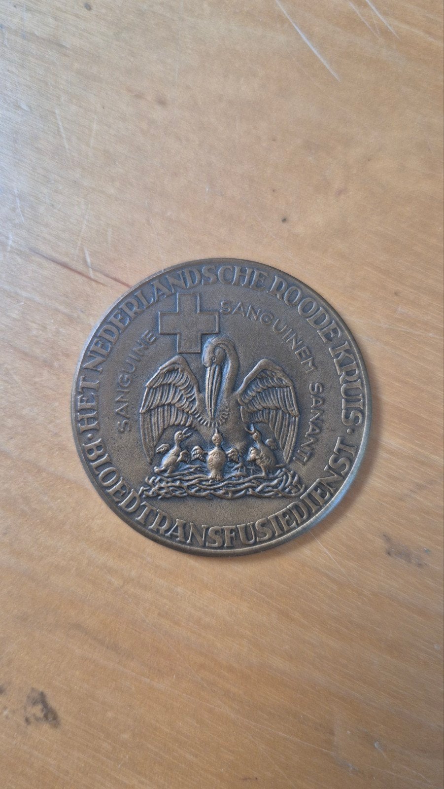 Medaille Nederlandse Rode Kruis - Prof. Dr. Karl Landsteiner, Postzegels en Munten, Penningen en Medailles, Ophalen of Verzenden