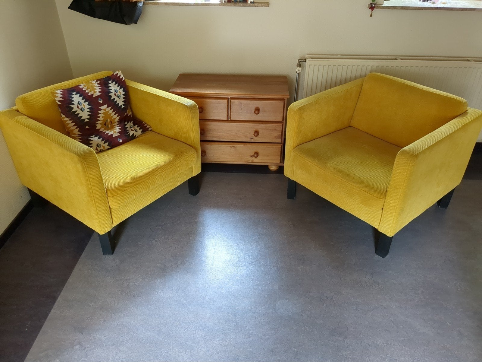 2 comfortabele gele stoelen, Ophalen, Gebruikt, Twee, Overige kleuren