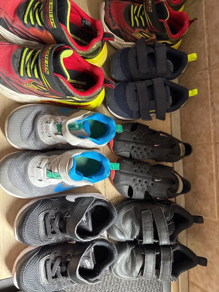 Diverse collectie kinderschoenen (Skechers, Nike, etc.), Kinderen en Baby's, Kinderkleding | Schoenen en Sokken, Gebruikt, Jongen of Meisje