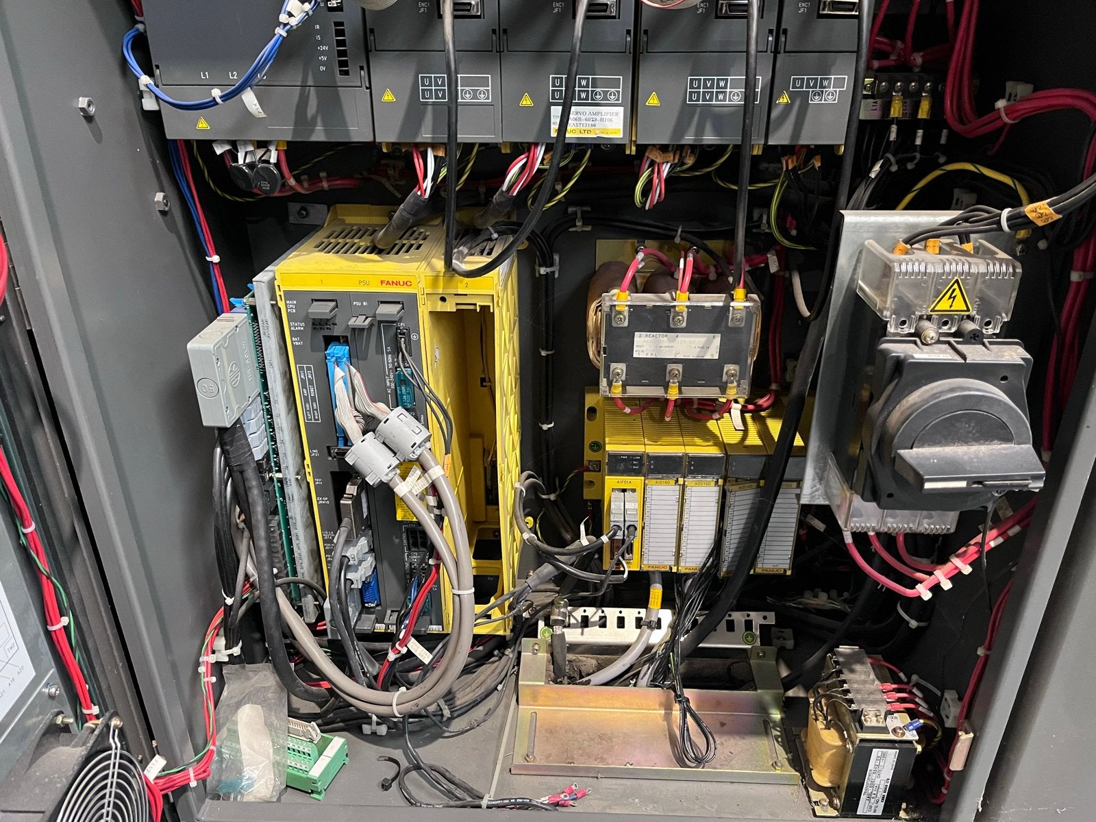 FANUC RJ2 Controller met werkende drives (defecte CPU), Ophalen of Verzenden