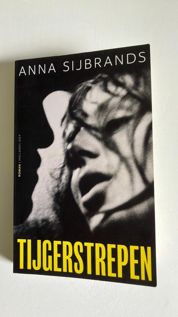 Anna Sijbrands - Tijgerstrepen, Boeken, Ophalen, Zo goed als nieuw, Anna Sijbrands