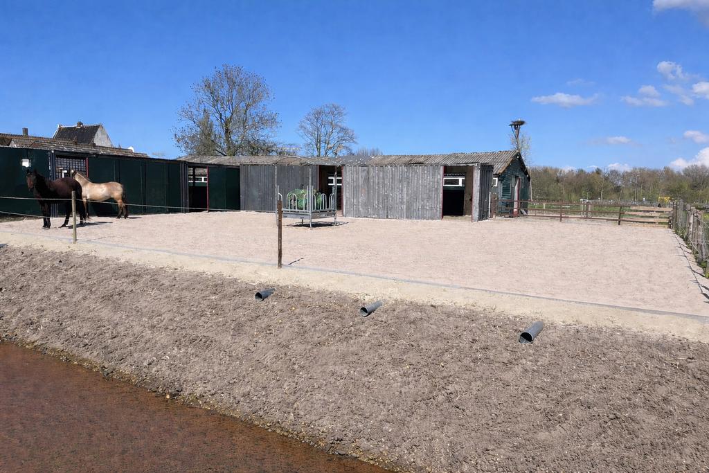 Paarden stalling en uitloop stallen, Dieren en Toebehoren, Stalling