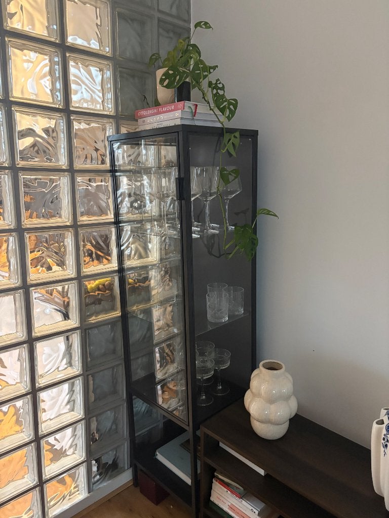 Vitrine kast, Ophalen, 50 tot 100 cm, Zo goed als nieuw, 150 tot 200 cm