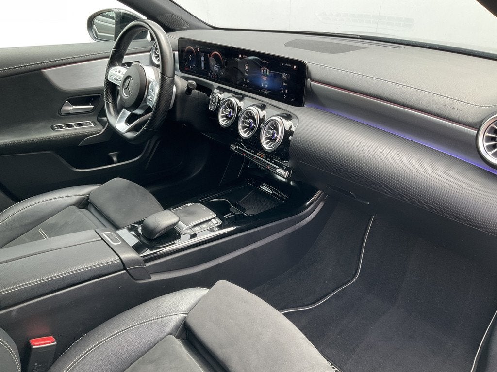 Mercedes-Benz CLA-Klasse Shooting Brake 200 Premium Plus AMG, Auto's, CLA, 730 kg, Gebruikt, 4 cilinders