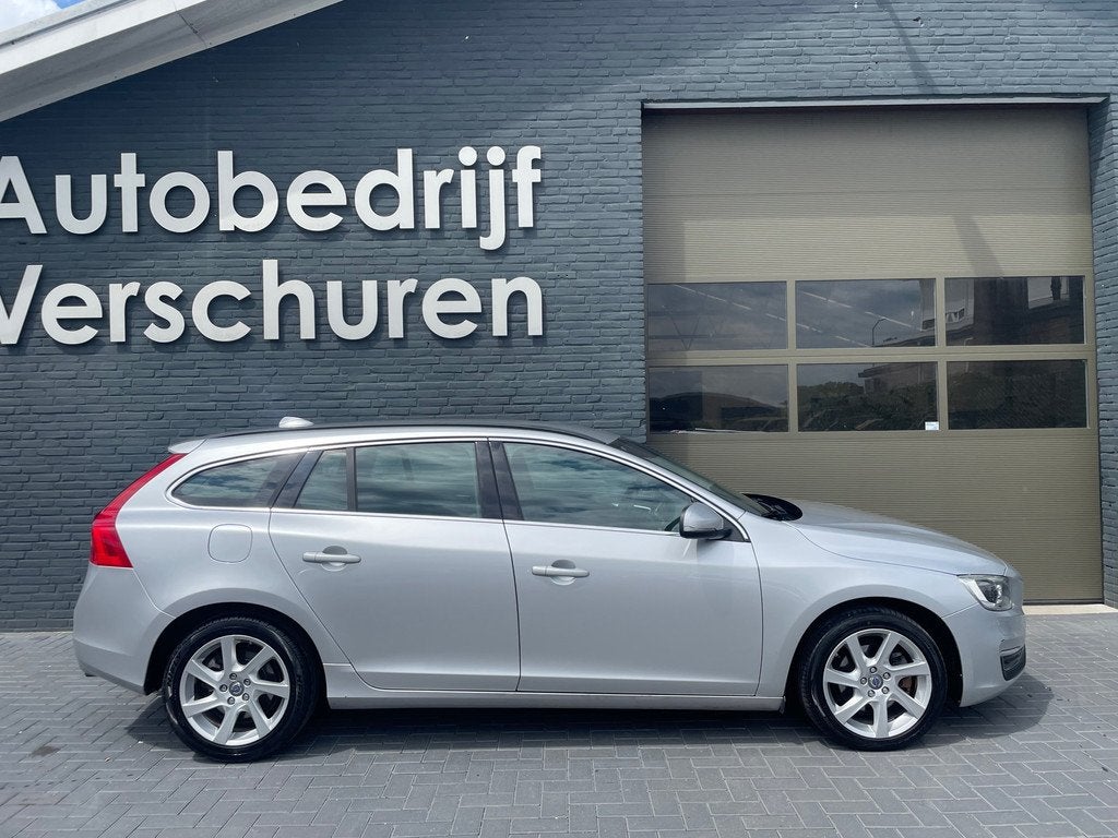 Volvo V60 2.0 5 cilinder automaat stoelverwarming uniek, Euro 5, Stof, Zwart, 1984 cc