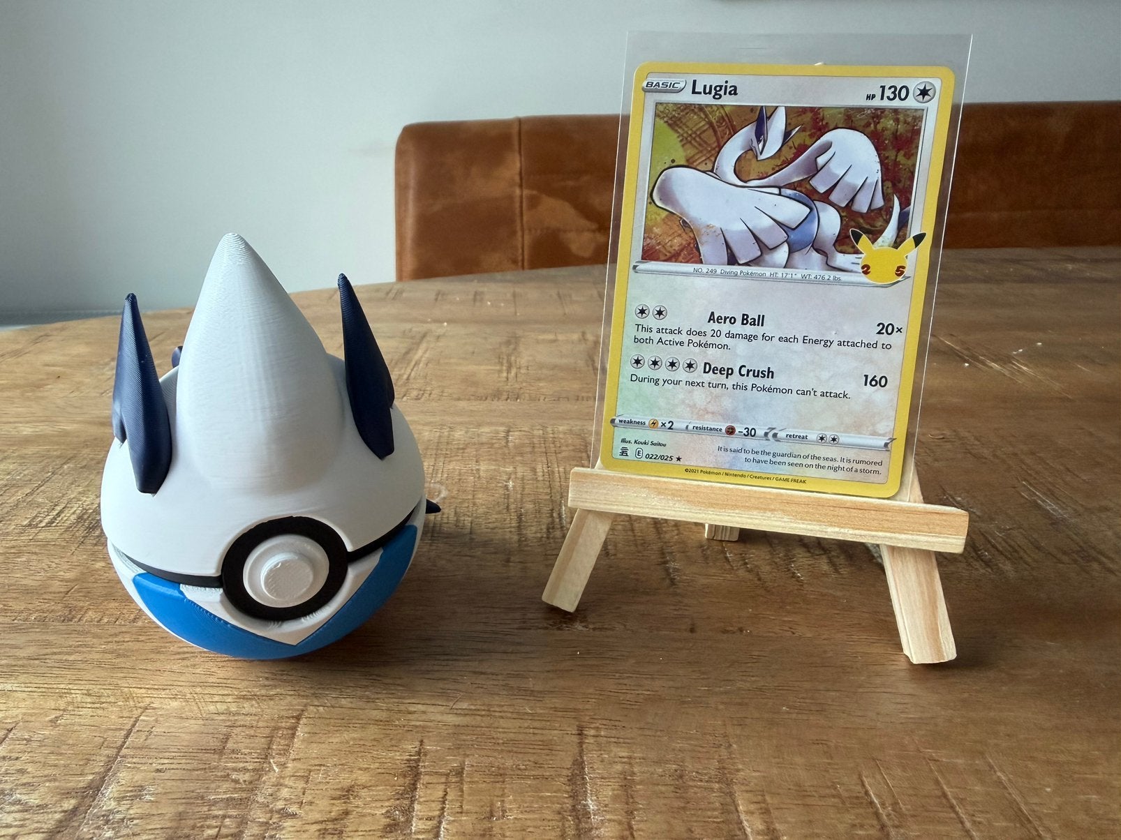 Lugia pokemon kaart + standaard + pokeball, Ophalen of Verzenden, Zo goed als nieuw, Losse kaart, Foil