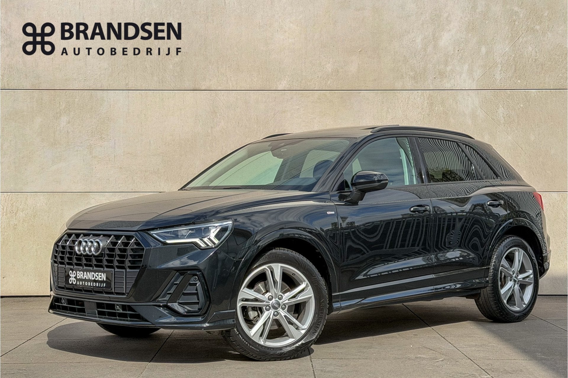 Audi Q3 35 TFSI S Line Pro Line S Pano-Carplay-LED-Trekhaak-, Auto's, 4 cilinders, Zwart, Bedrijf, 1470 kg
