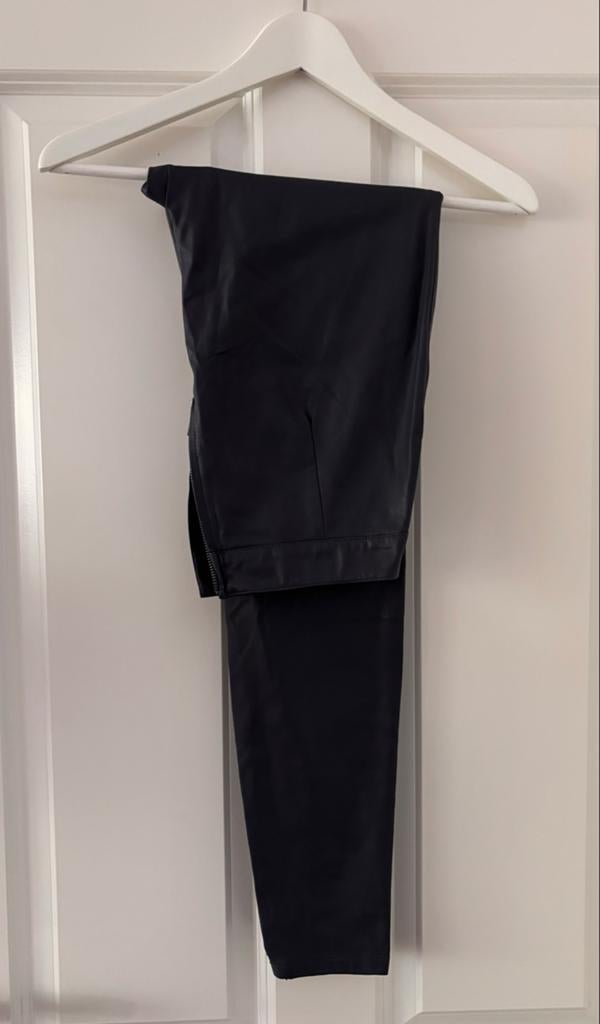 Vila vegan leren legging donkergrijs M, Kleding | Dames, Legging, Maat 40/42 (M), Ophalen of Verzenden, Zo goed als nieuw