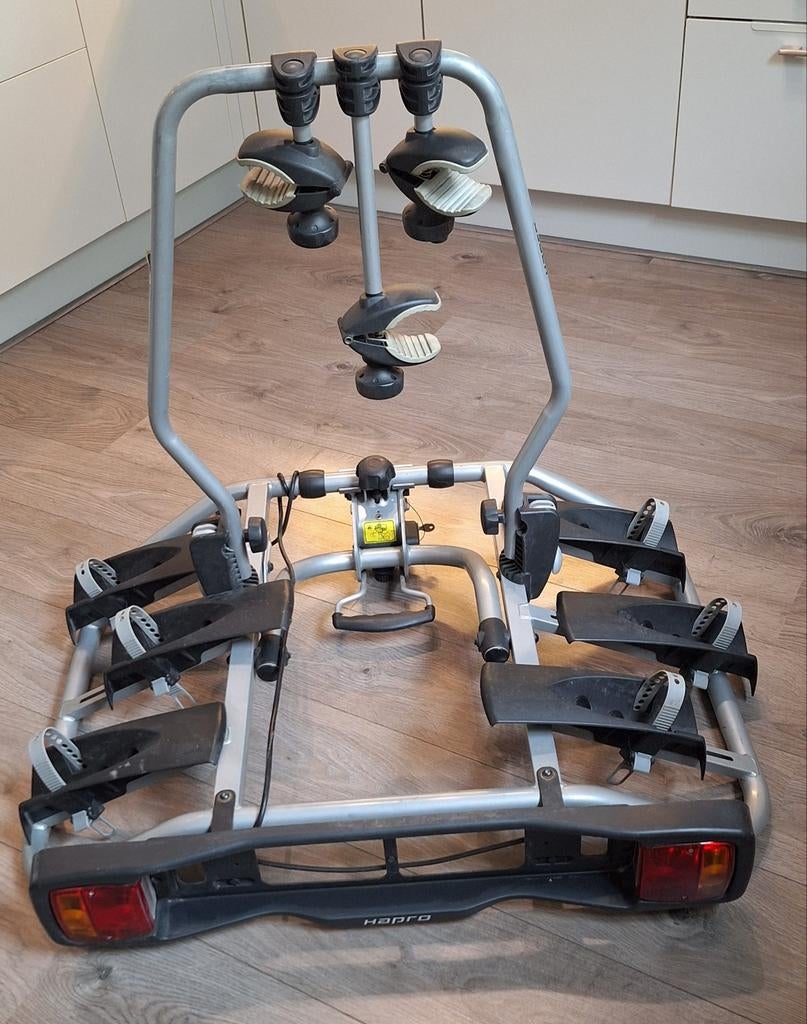 Hapro Atlas 3 fietsendrager voor 3 fietsen., Auto diversen, Fietsendragers, Gebruikt, Trekhaakdrager, 3 fietsen of meer, Brede banden