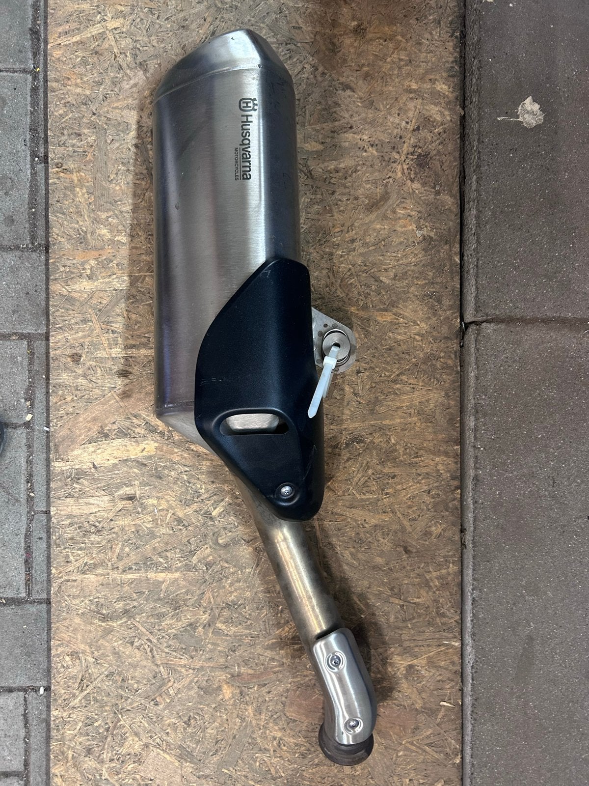 Originele uitlaat Husqvarna Norden 901 - Z.G.A.N., Ophalen of Verzenden, Gebruikt