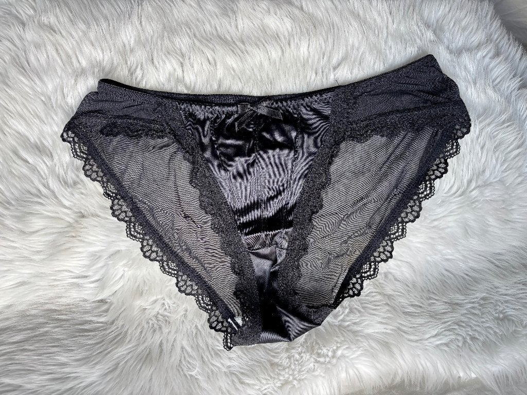 Luxe zwart kanten slipje - M/L, Verzenden, Zwart, Slip