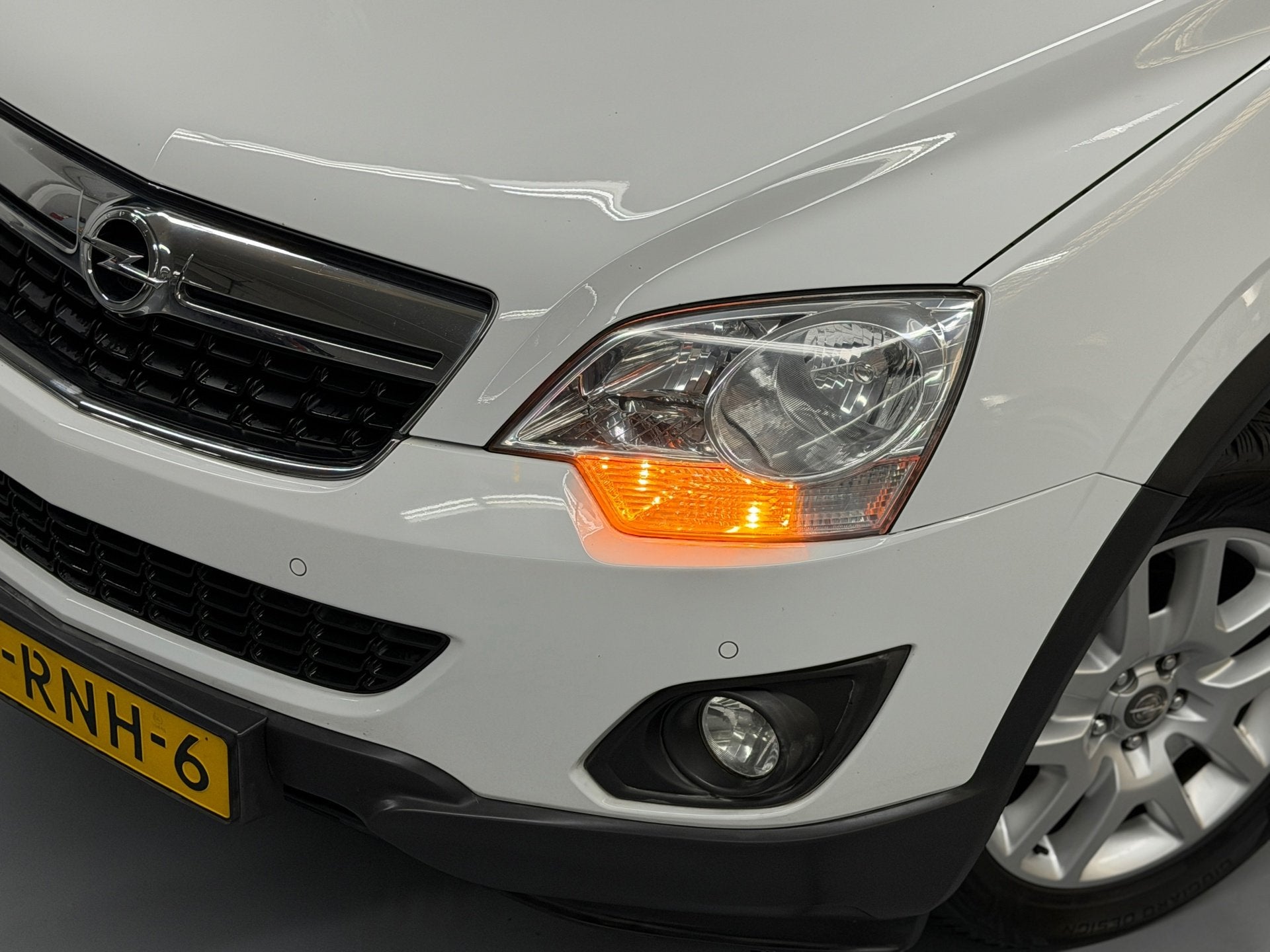 Opel Antara 2.4-16V Edition 2x4 Trekhaak Stoelverwarming Cru, Auto's, Voorwielaandrijving, Euro 5, Gebruikt, Zwart