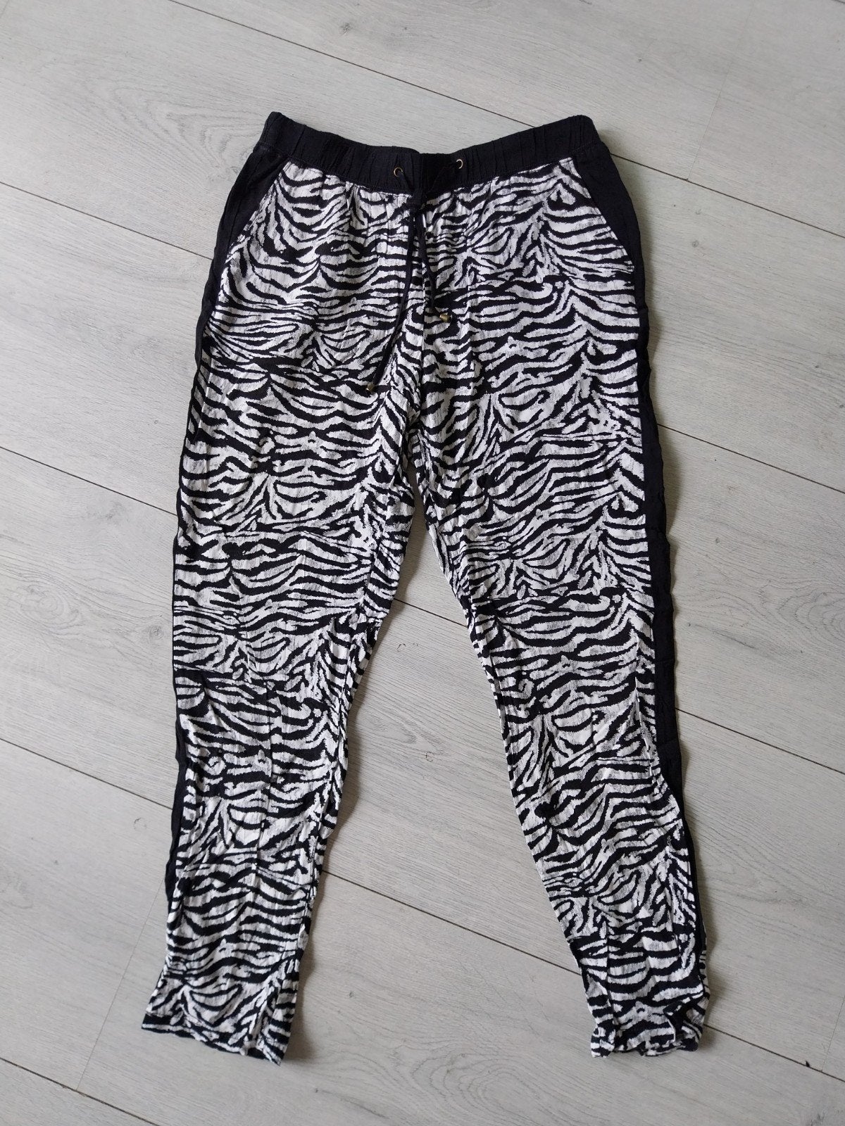 Zebraprint luchtige broek met elastische tailleband M/L, Maat 38/40 (M), Ophalen of Verzenden, Zo goed als nieuw, Lang