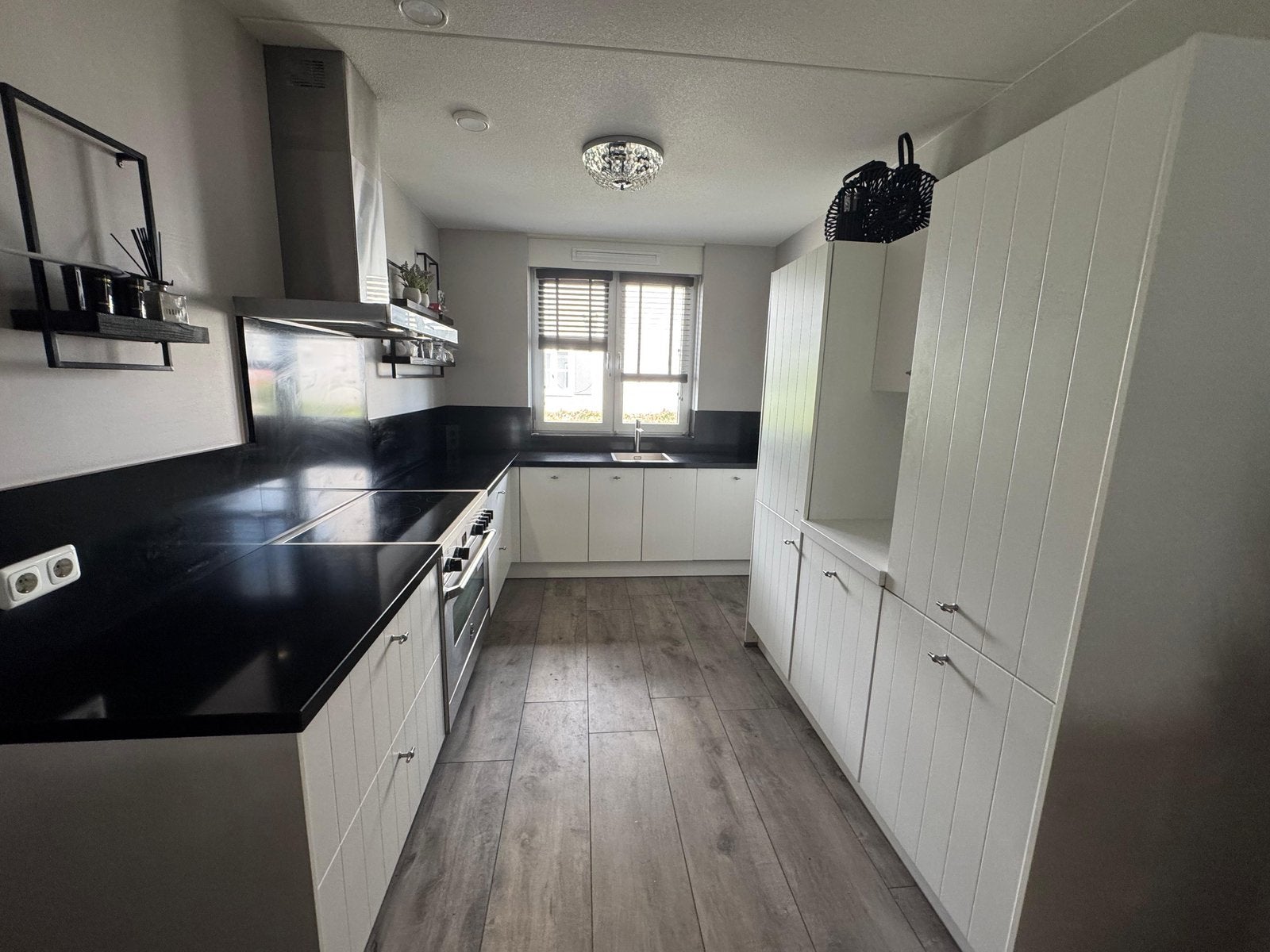 Complete Landelijke Hoekkeuken + Wandkast + GEDEMONTEERD