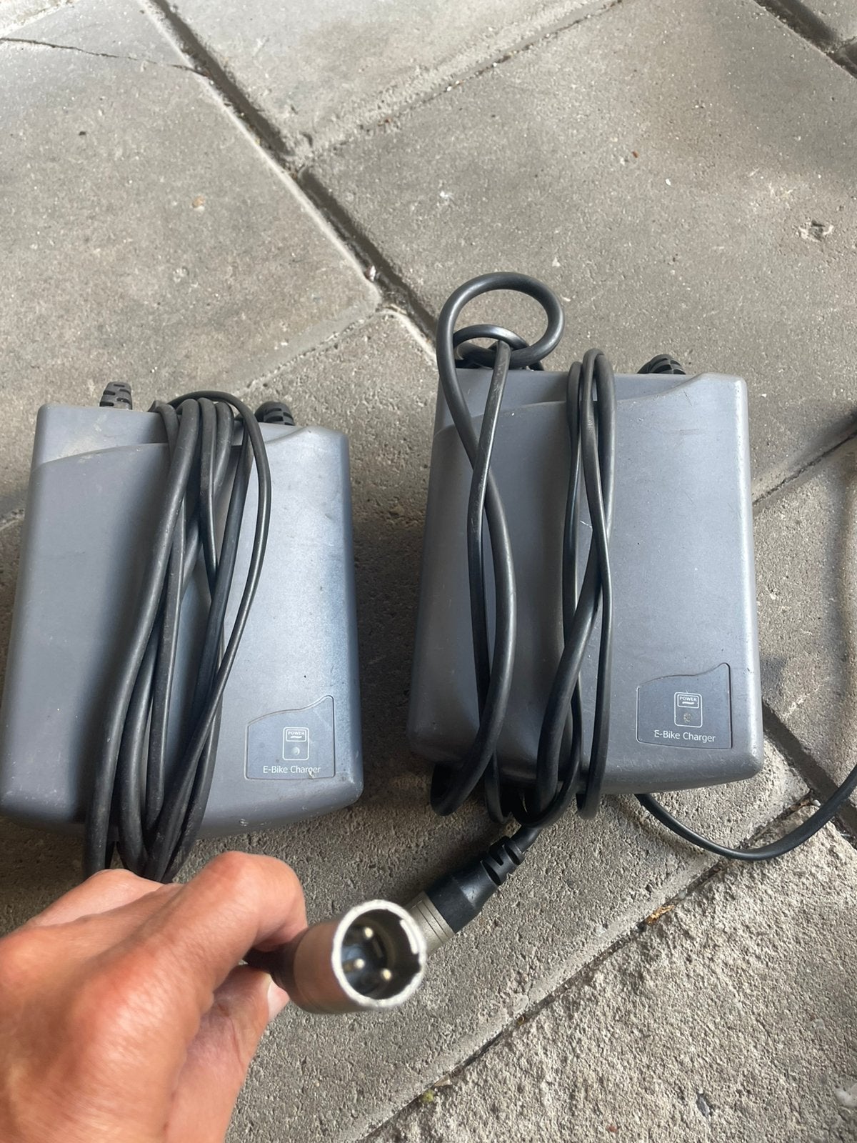 Verschillende ebike opladers, Ophalen, Zo goed als nieuw