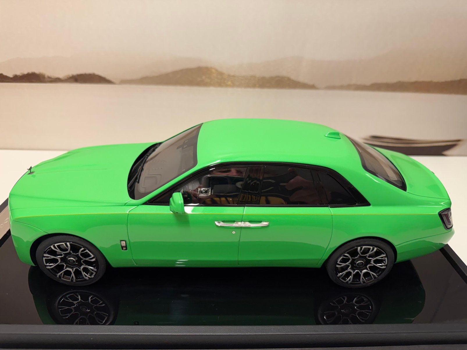 1:18 Rolls-Royce Ghost Extended Lime Rock Green, Ophalen of Verzenden, Nieuw, Auto, Overige merken