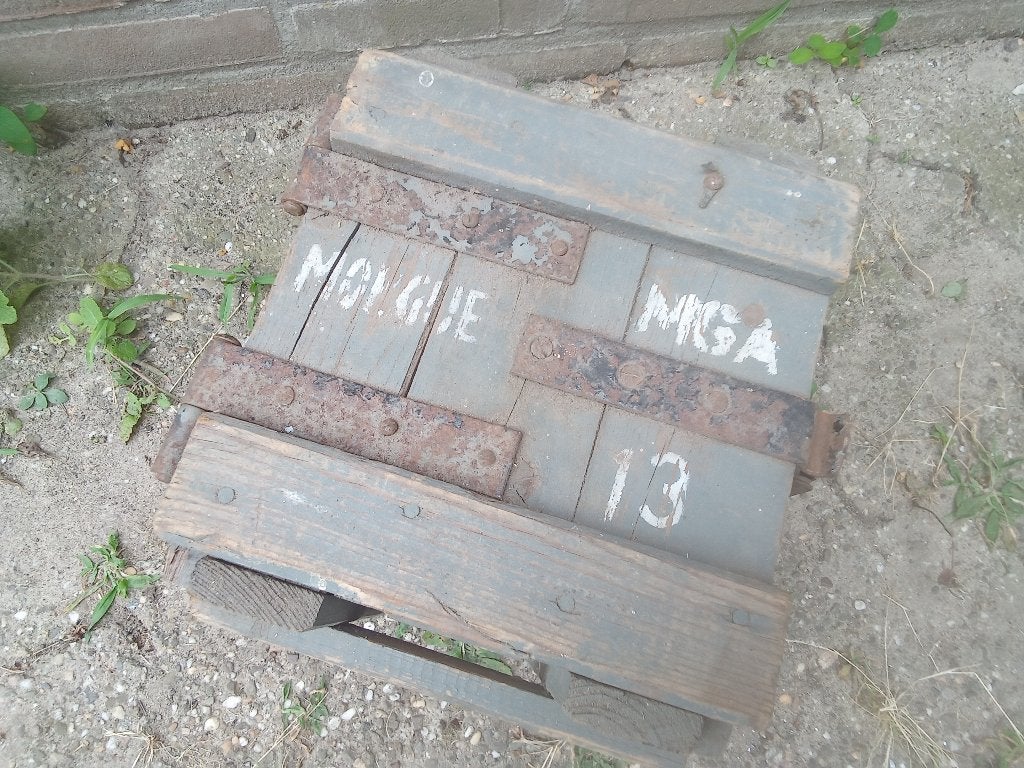 Kistje minutie ?, Ophalen of Verzenden, Landmacht, Overige gebieden, Kist of Geocache