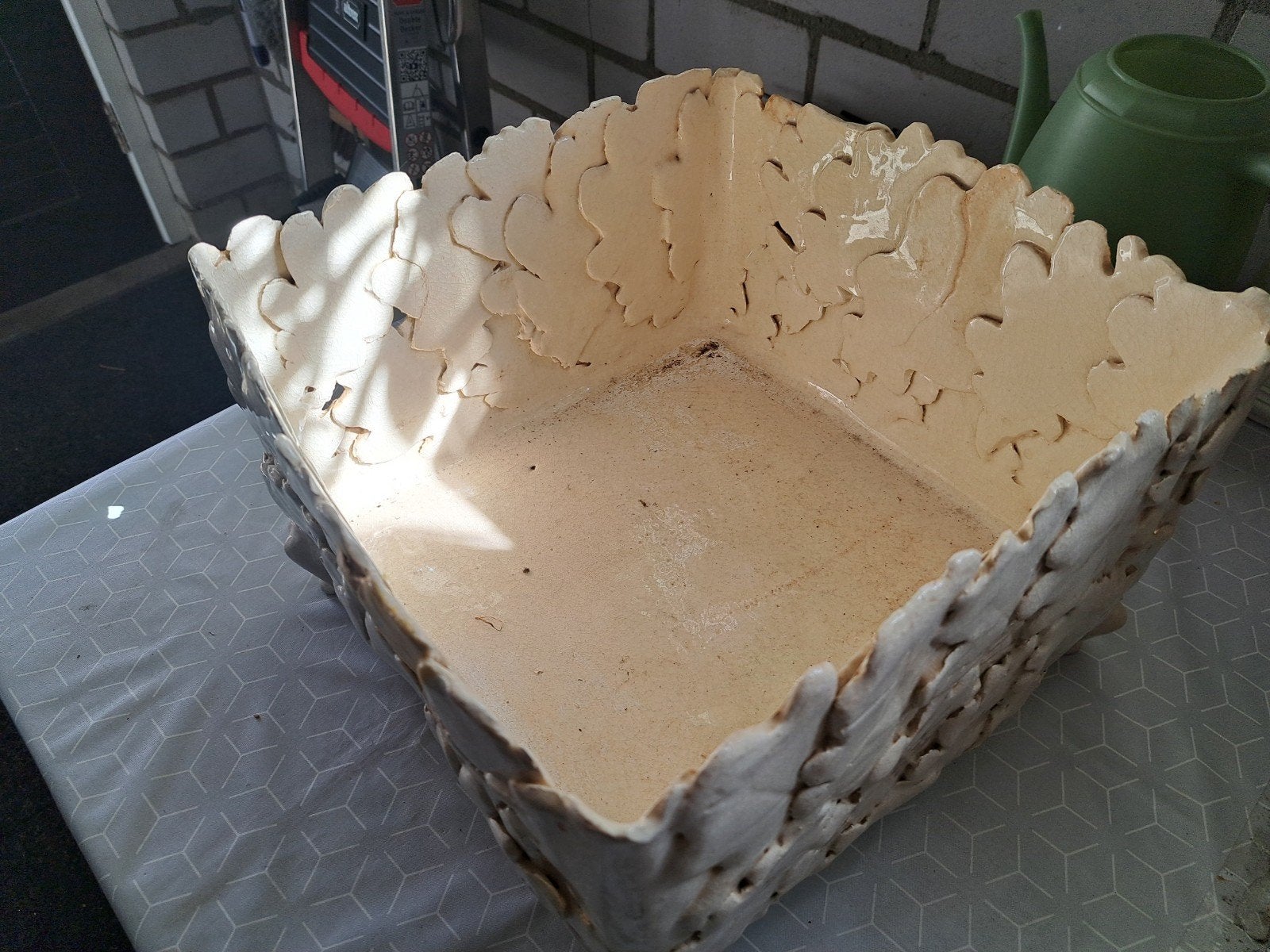 Unieke vintage plantenbak met bladmotief en pootjes, Ophalen