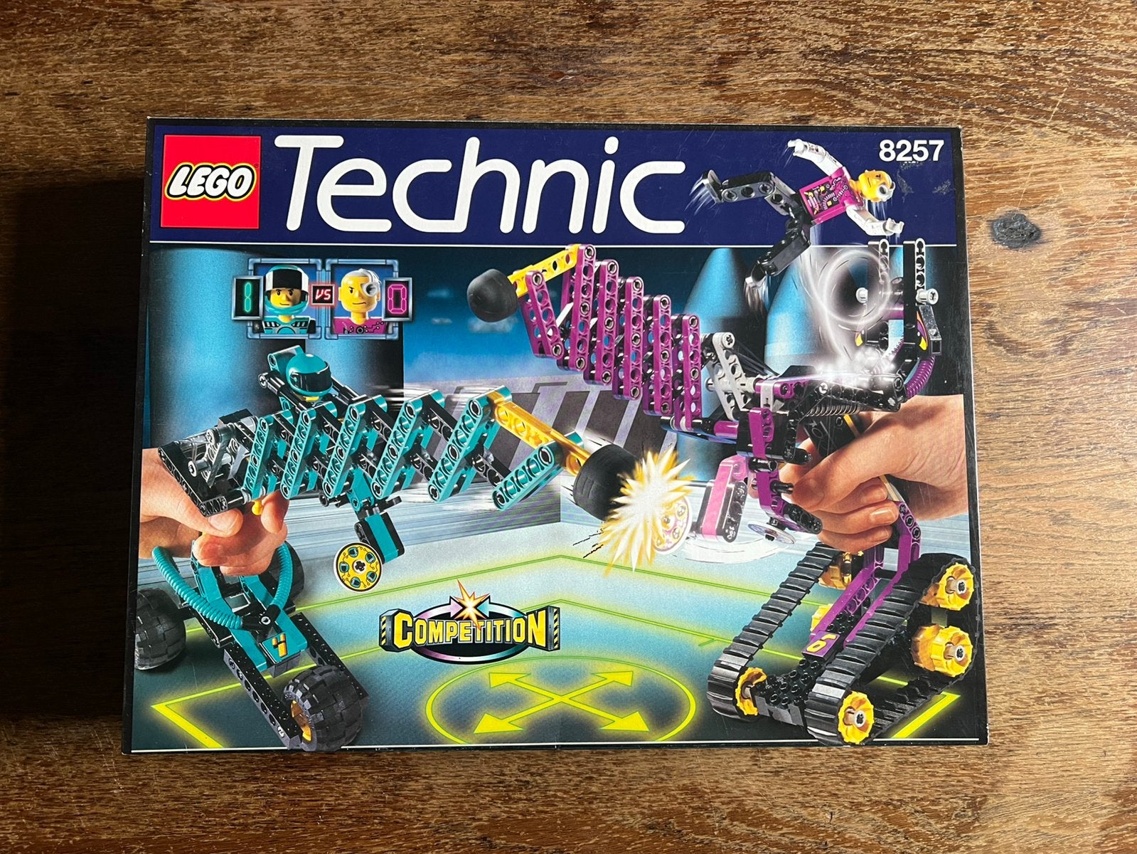 8257 LEGO Technic Cyber Strikers, Ophalen of Verzenden, Zo goed als nieuw