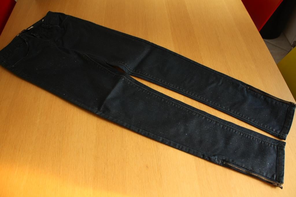 donkerblauwe lange broek met glitters maat XS lengte 34, Blauw, Ophalen of Verzenden, Zo goed als nieuw, Maat 34 (XS) of kleiner