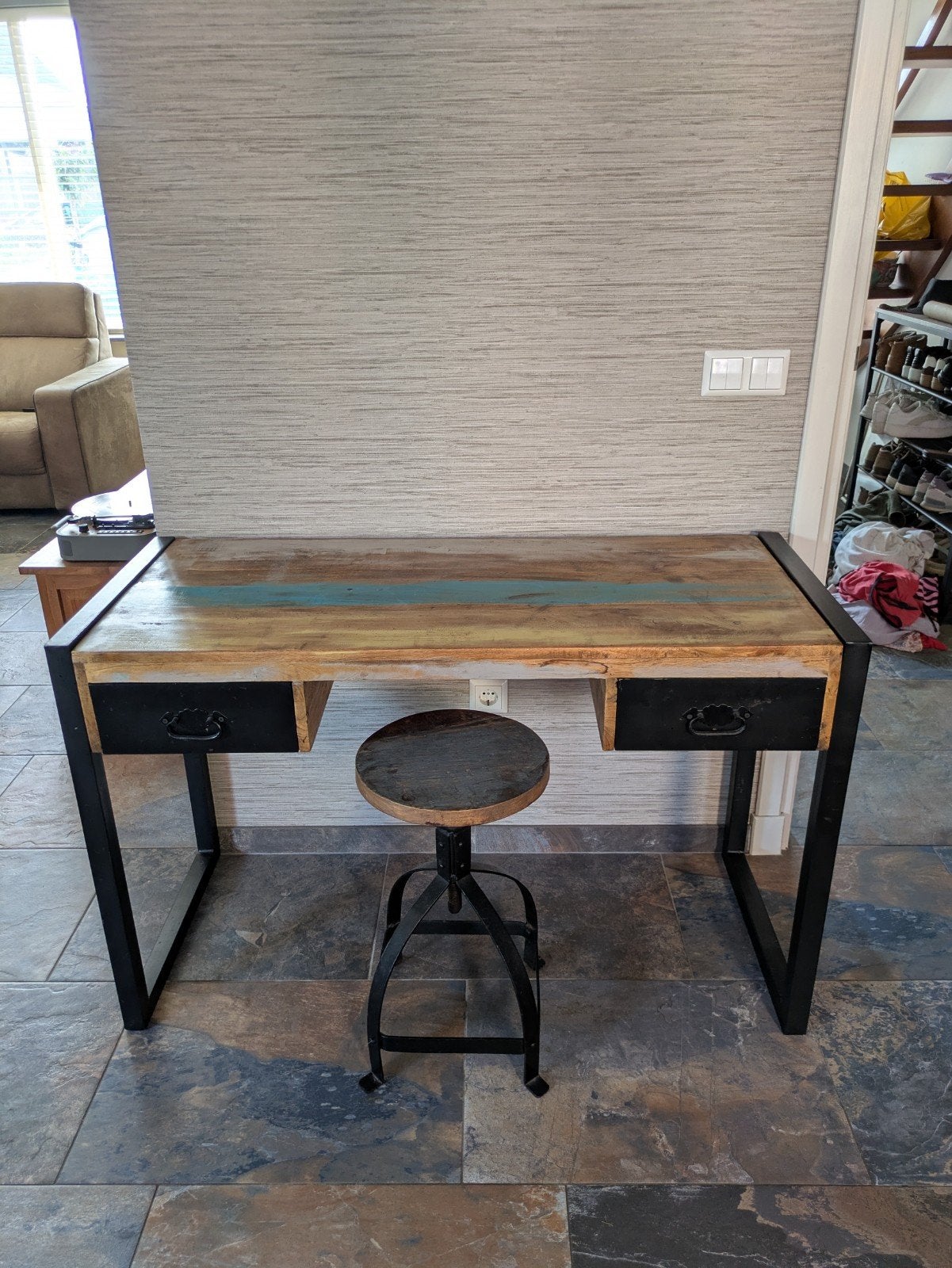 Bureau, Ophalen