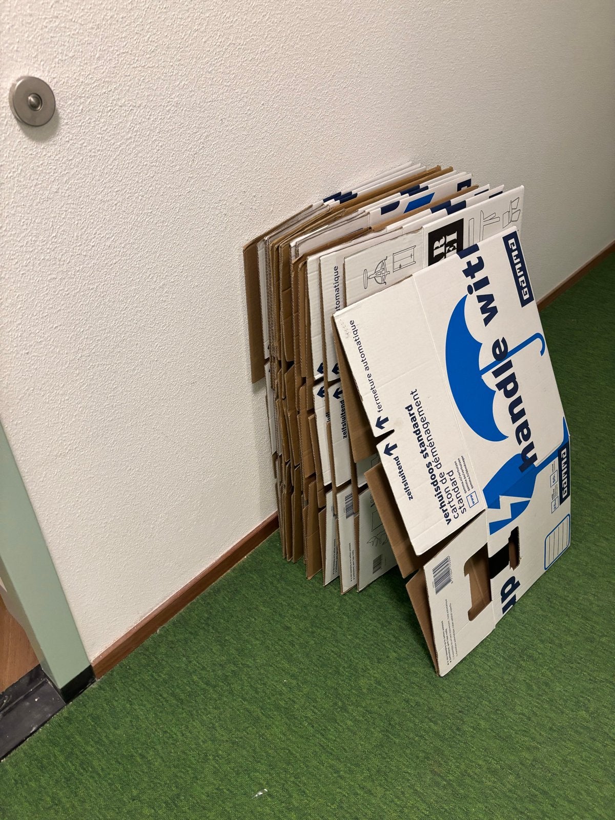 12 verhuisdozen - Gratis op te halen, Doe-het-zelf en Verbouw, Kratten en Dozen, Ophalen, Opvouwbaar, 50 tot 75 cm, Minder dan 40 cm