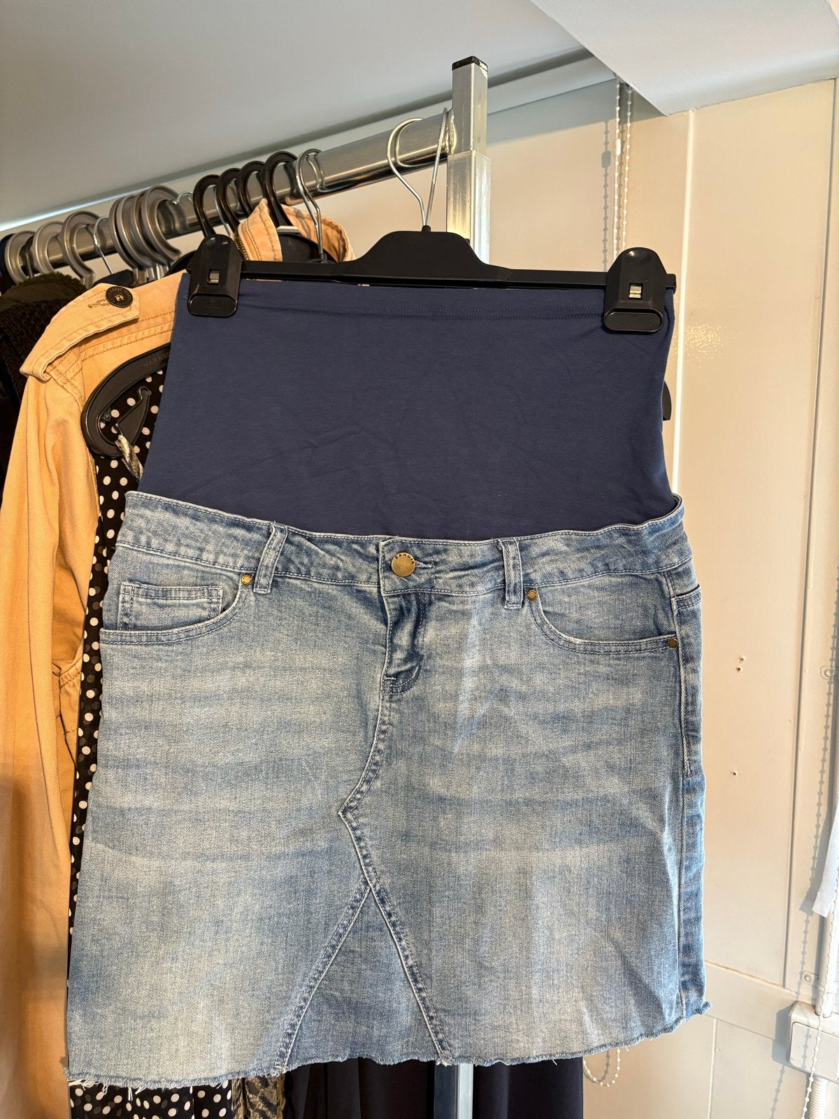 Zwangerschapskleding: 1 rok en 4 broeken, maat M (38), Kleding | Dames, Positiekleding, Ophalen, Gedragen, Maat 38/40 (M), Broek of Spijkerbroek