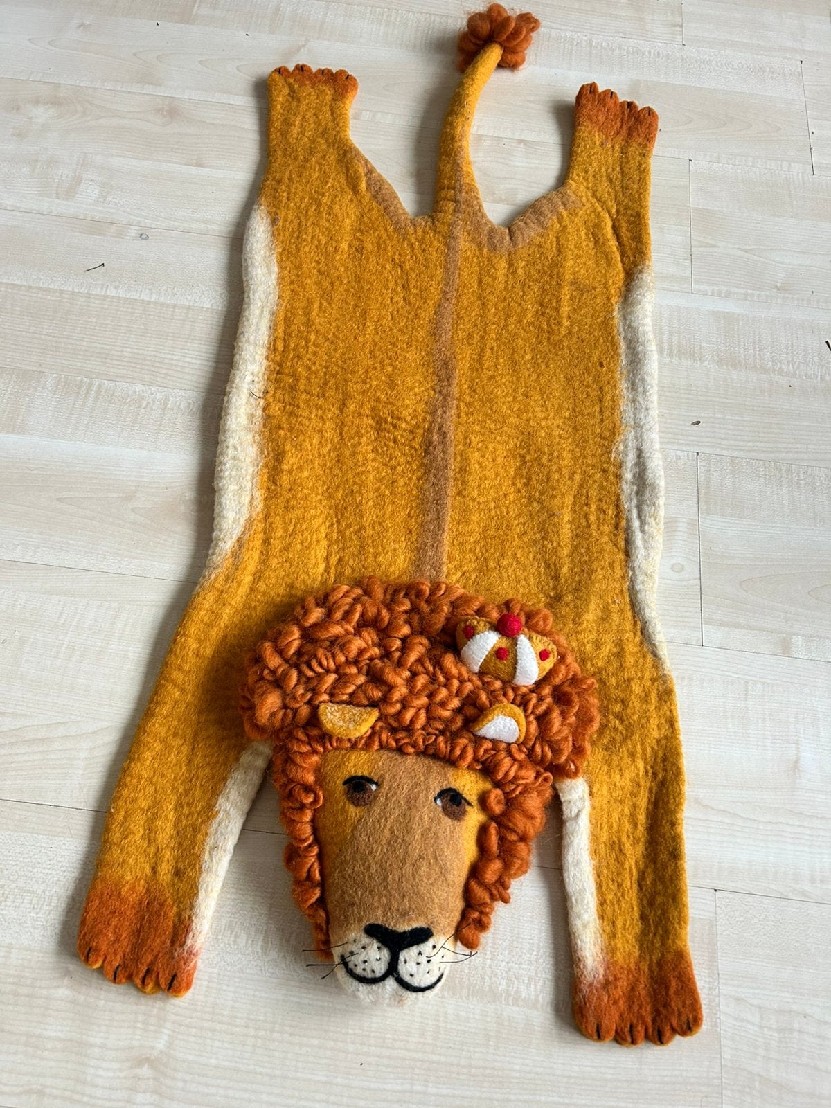 Vloerkleed - Leopard De Leeuw, Ophalen of Verzenden, Zo goed als nieuw, Rechthoekig, 200 cm of meer