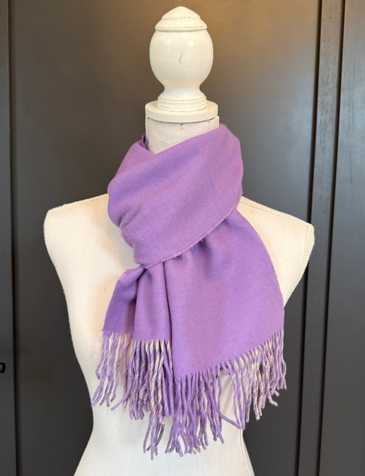 Foto 9 van Balmain Paris lilac geruite wol mix sjaal