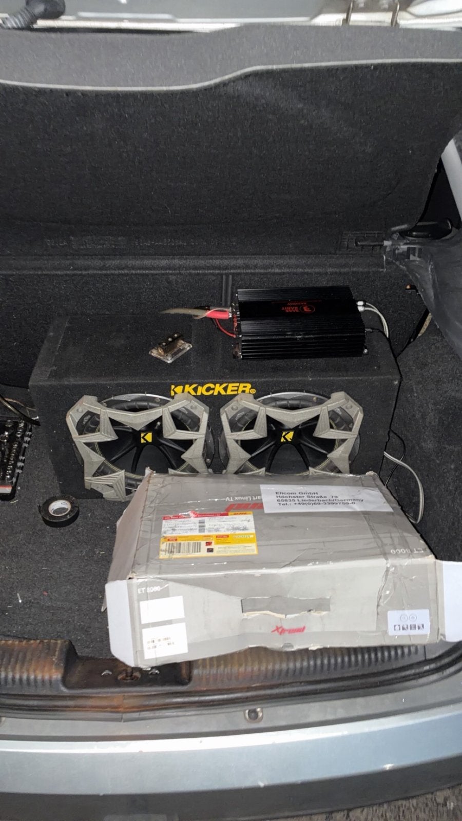 Kicker 10 inch 600W rms 2 ohm + versterker, Ophalen of Verzenden, Gebruikt