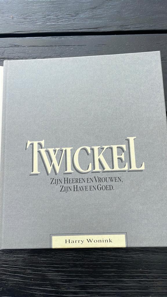 Twickel zijn heeren en vrouwen zijn have en goed., Ophalen of Verzenden, Zo goed als nieuw
