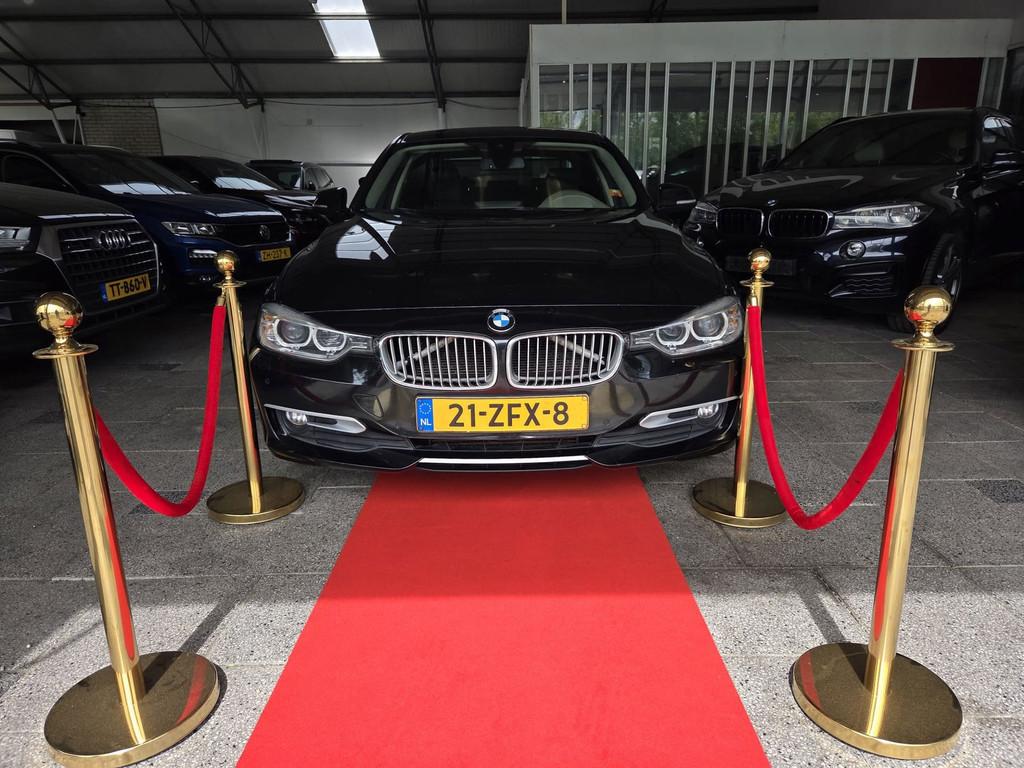 BMW 3-serie 320d High Executive AUT, Auto's, BMW, Automaat, Achterwielaandrijving, 4 cilinders, Zwart