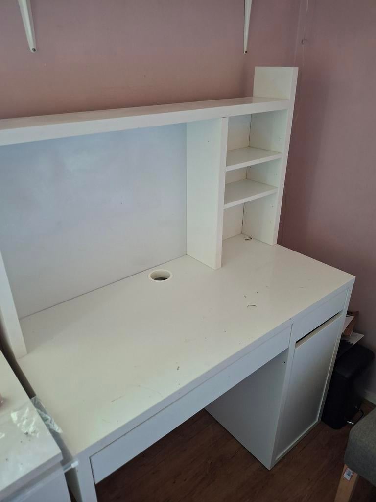 Micke bureau ikea, Huis en Inrichting, Ophalen, Gebruikt, IKEA, Schoolbureau
