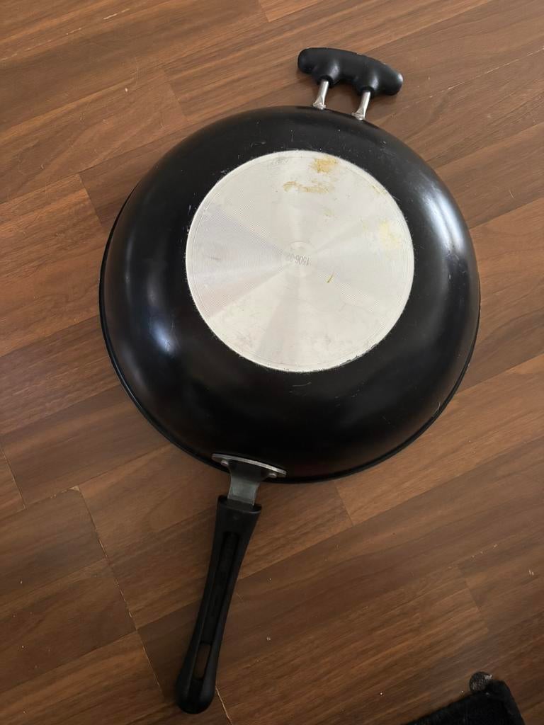 Wokpan 33 cm, Huis en Inrichting, Keuken | Potten en Pannen, Ophalen of Verzenden, Gebruikt, Overige materialen, Wok
