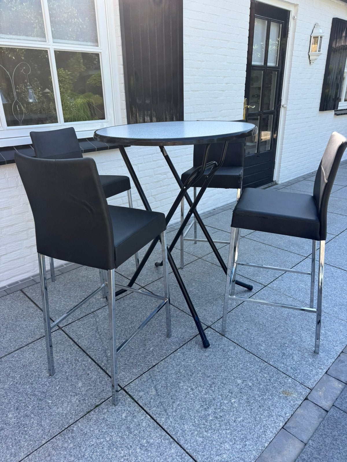 Te koop 3 hangtafels van horeca kwaliteit met 12 krukken!, Tuin en Terras, Ophalen, Gebruikt, Overige materialen