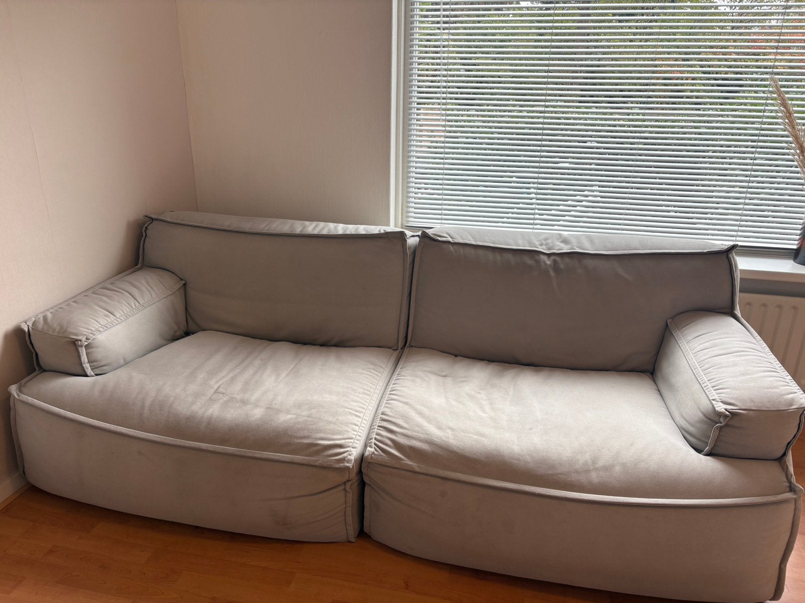 Grijze 2-zitsbank, Ophalen, Gebruikt, Minder dan 75 cm, Tweepersoons