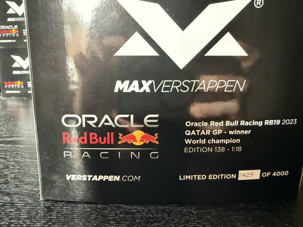 Max Verstappen RB19 2023 Qatar GP win 1:18 Limited Edition, Ophalen, Nieuw, Auto, MiniChamps