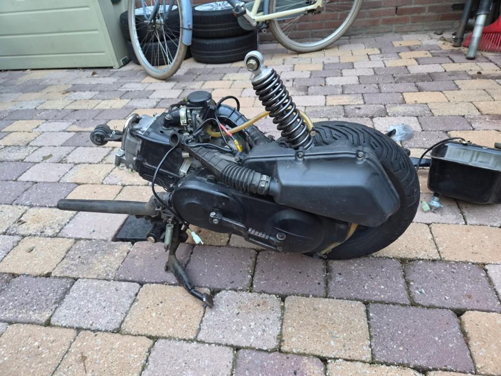Kymco vp 50 10 inch blok.   10 inch kymco blok 2008 2009, Ophalen, Zo goed als nieuw, Blok, Kymco